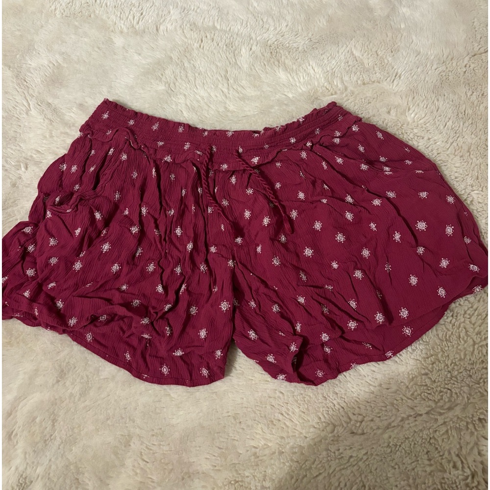 old navy maroon shorts